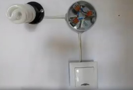 Почему мигает лампочка в выключенном состоянии?